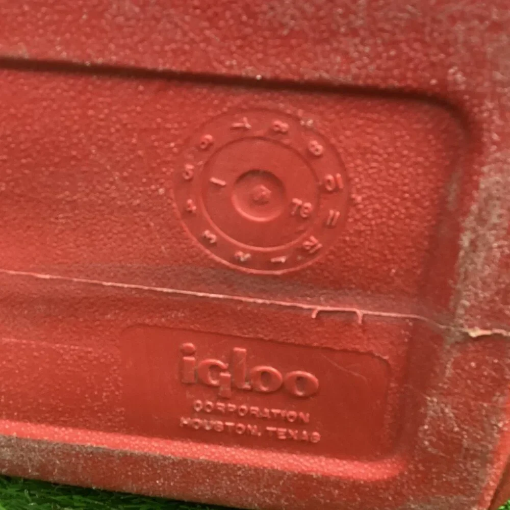 Vintage Little Playmate by Igloo Push Button Red White Logo Cooler